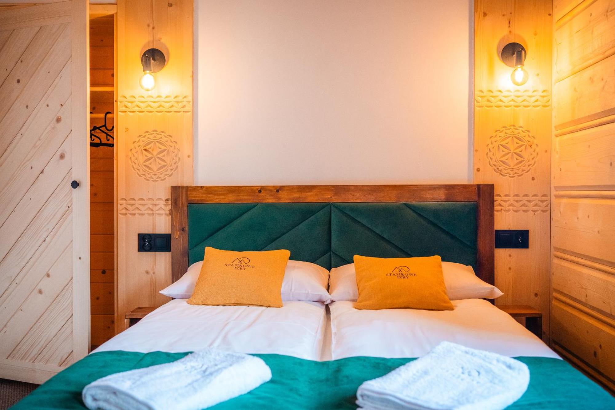 Apartamenty Dwupoziomowe Stasikowe Izby Bukowina Tatrzańska Exteriör bild